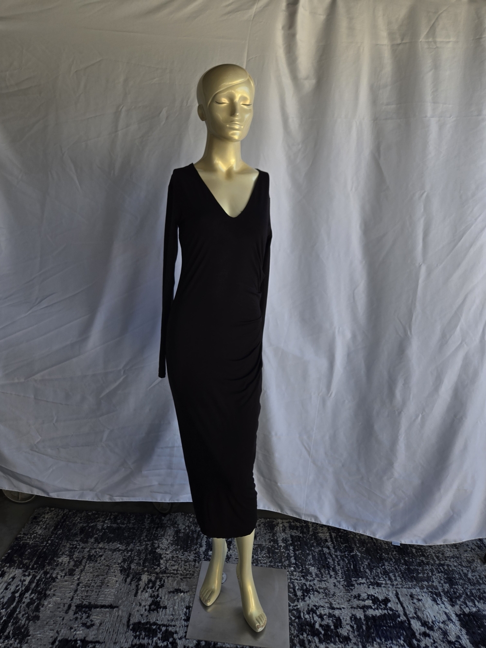 Good American Long Sleeve V-Neck Black Midi Dress